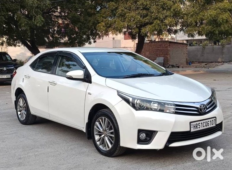 Urgent: Toyota Corolla Altis 2015