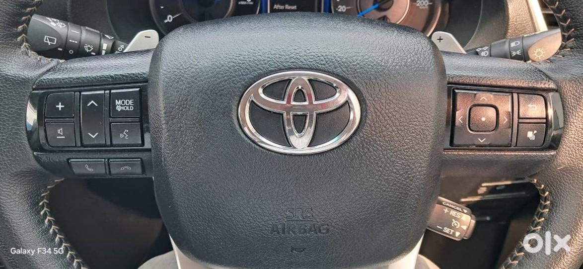 Toyota Fortuner 2010