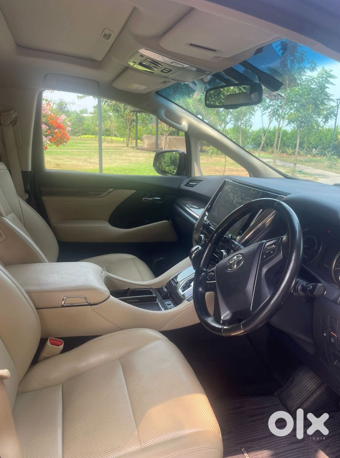 2020 Toyota Vellfire Luxury Family Car