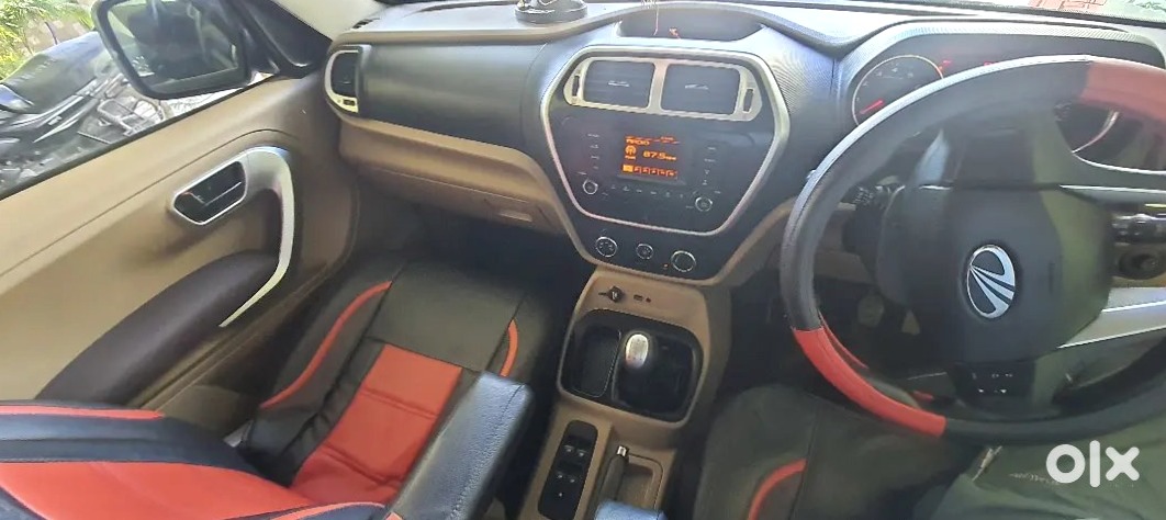 Urgent Sale Mahindra Tuv 2018