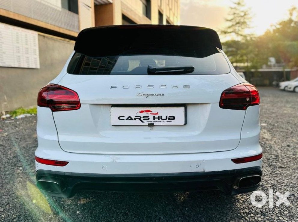 2016 Porsche Cayenne Manual Petrol - Luxury Suv