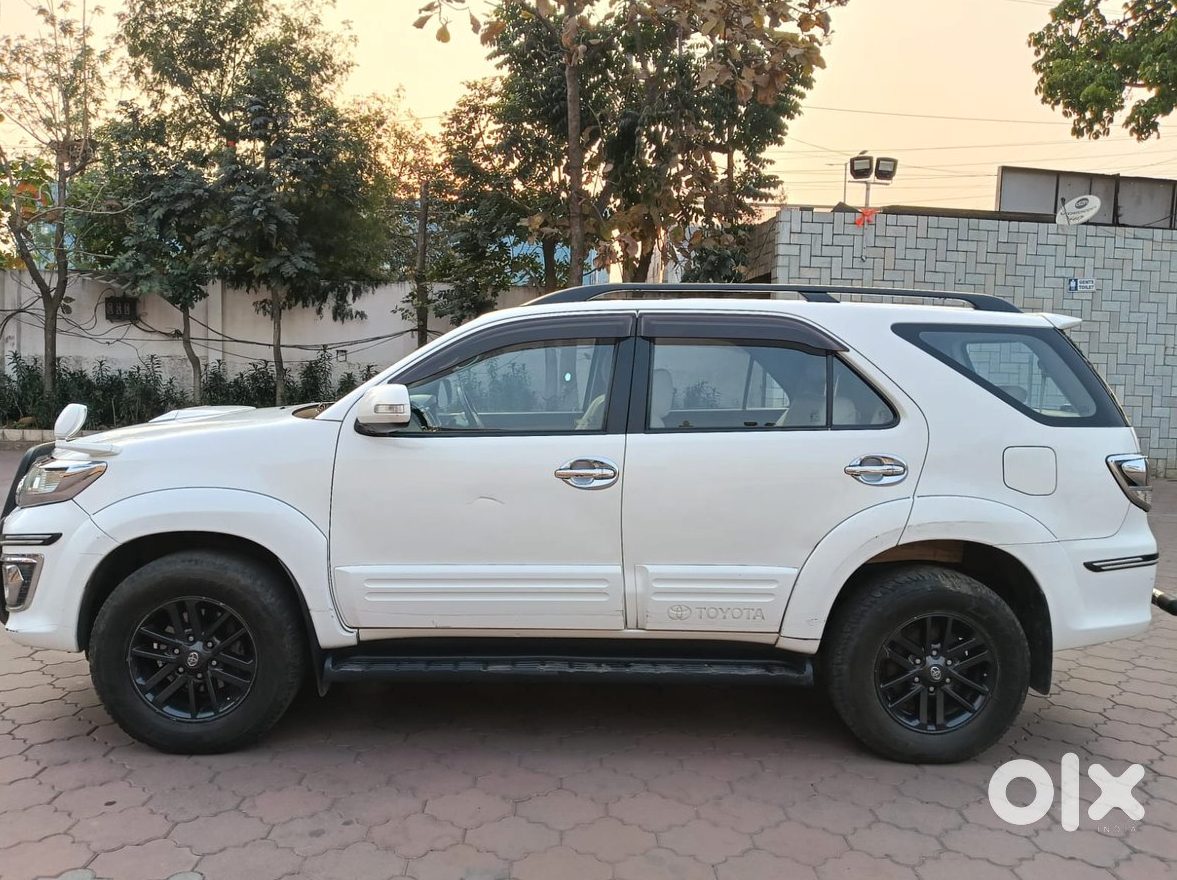 Toyota Fortuner 2021 Petrol Manual Single Owner