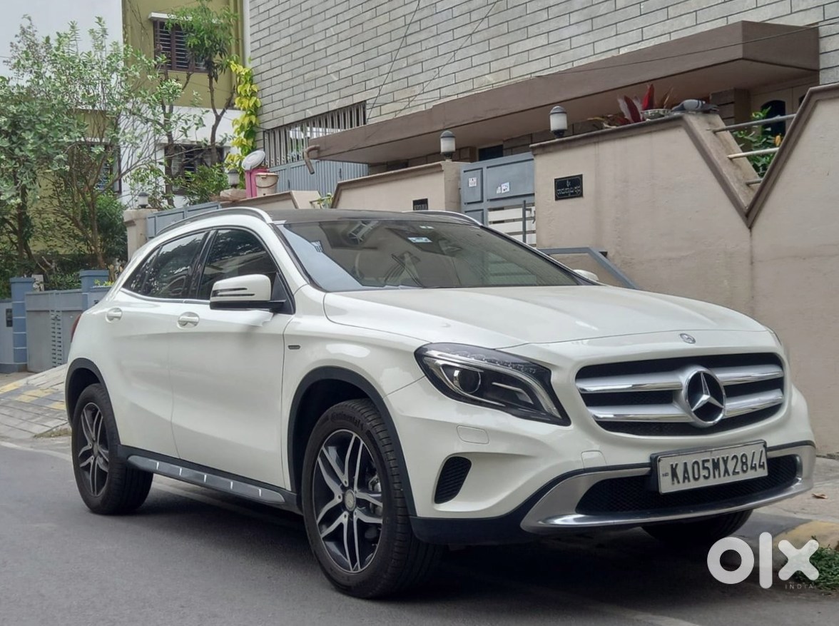 2022 Mercedes Gla - Excellent Condition