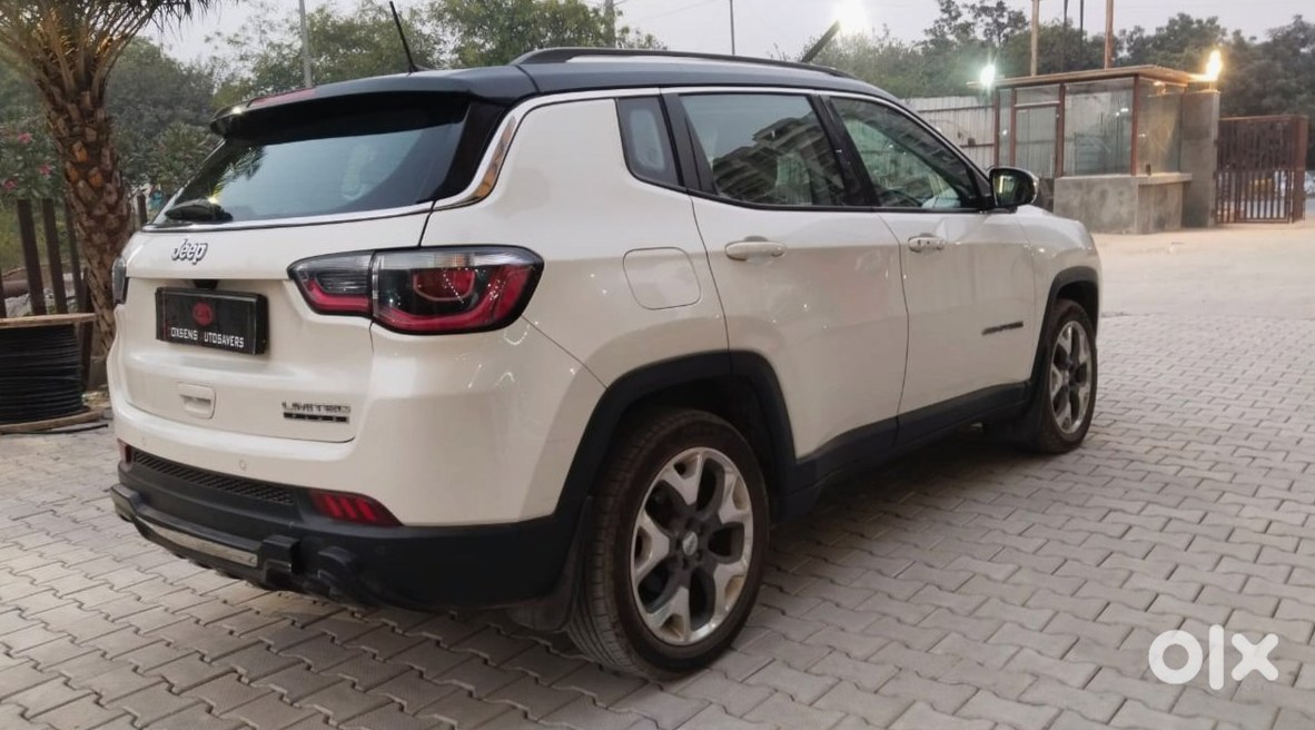Jeep Compass Petrol Automatic 2016