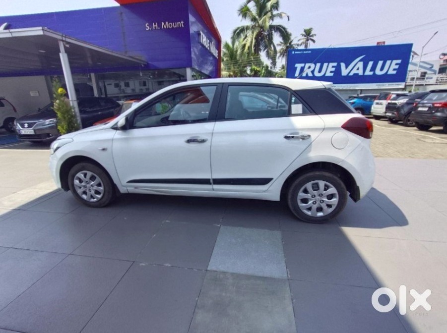 2017 Hyundai Elite I20 Petrol - Office Use Car