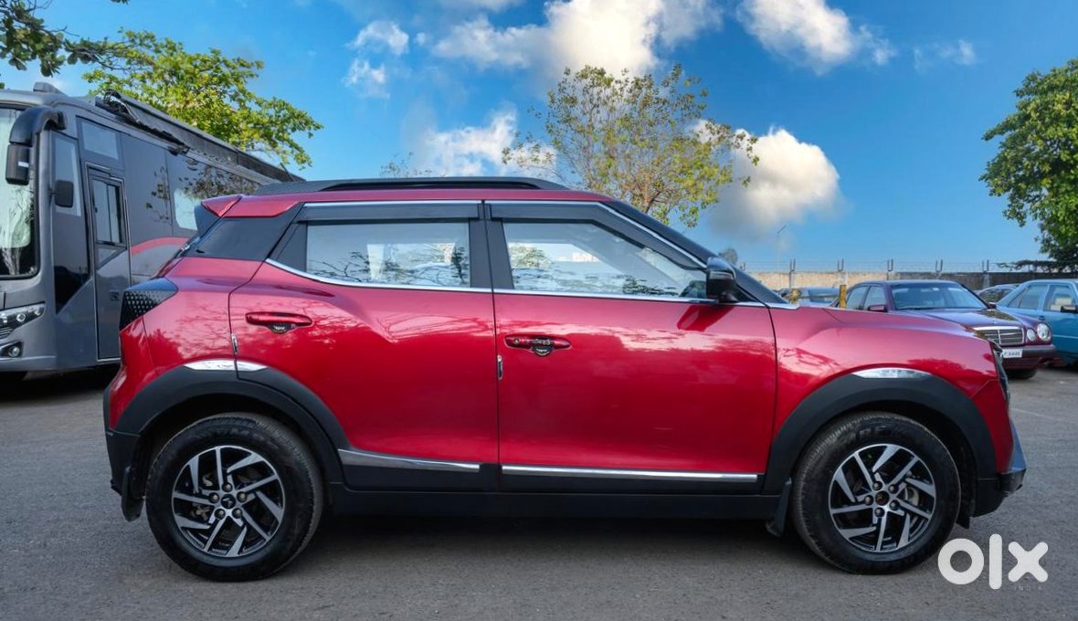 2025 Mahindra Xuv 3xo | Just 7.8k Km