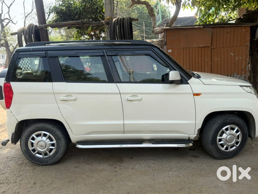 Mahindra Tuv 300 2017 Automatic - Family Car
