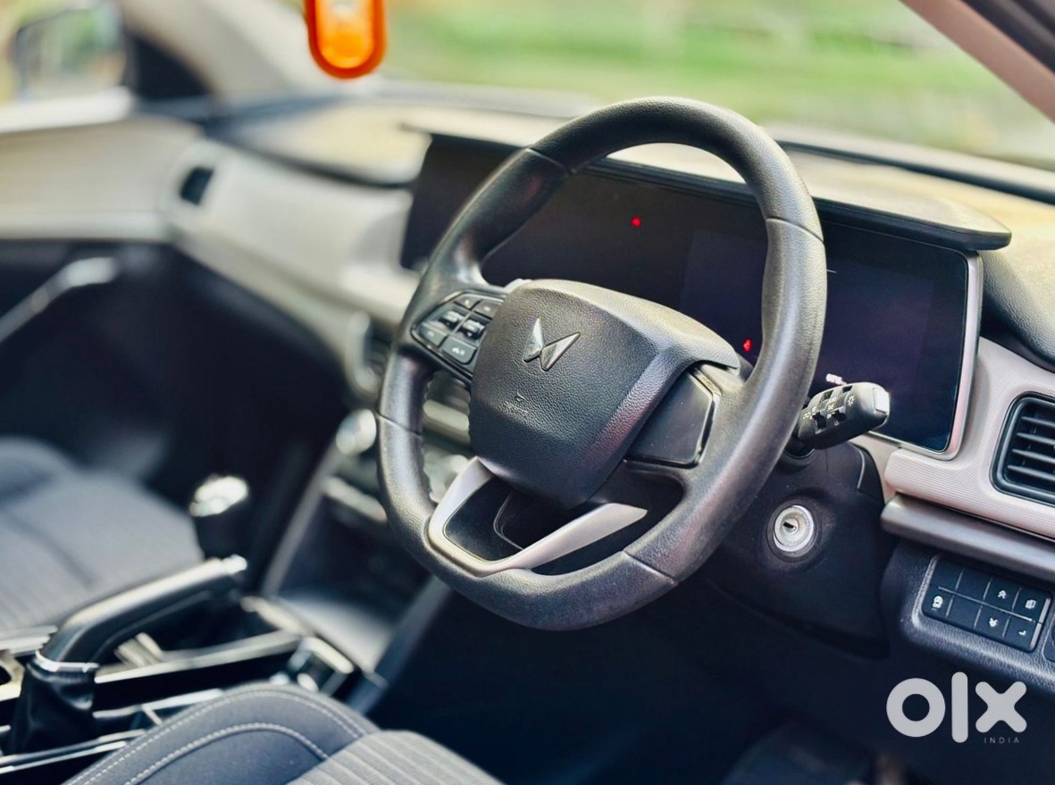 Mahindra Xuv700 2025