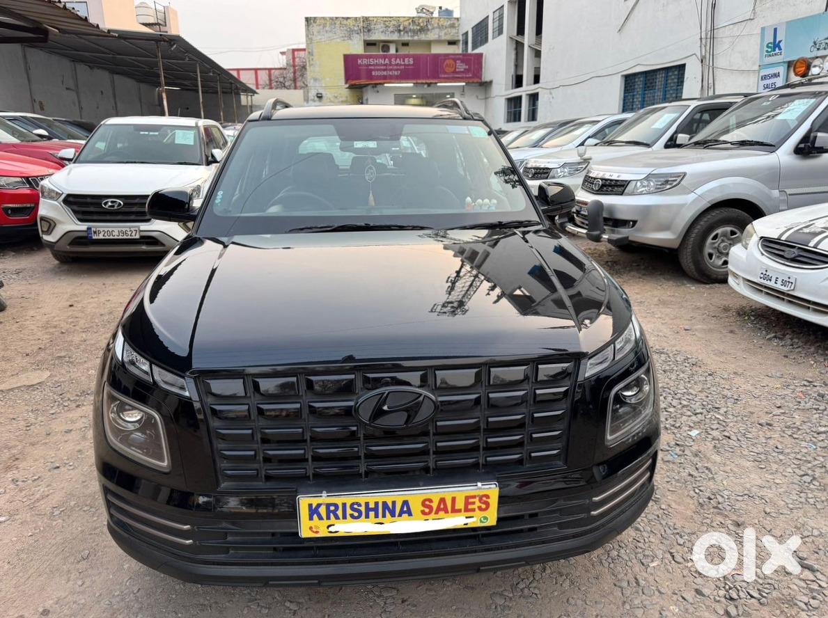 2023 Hyundai Venue - Low Km | Automatic
