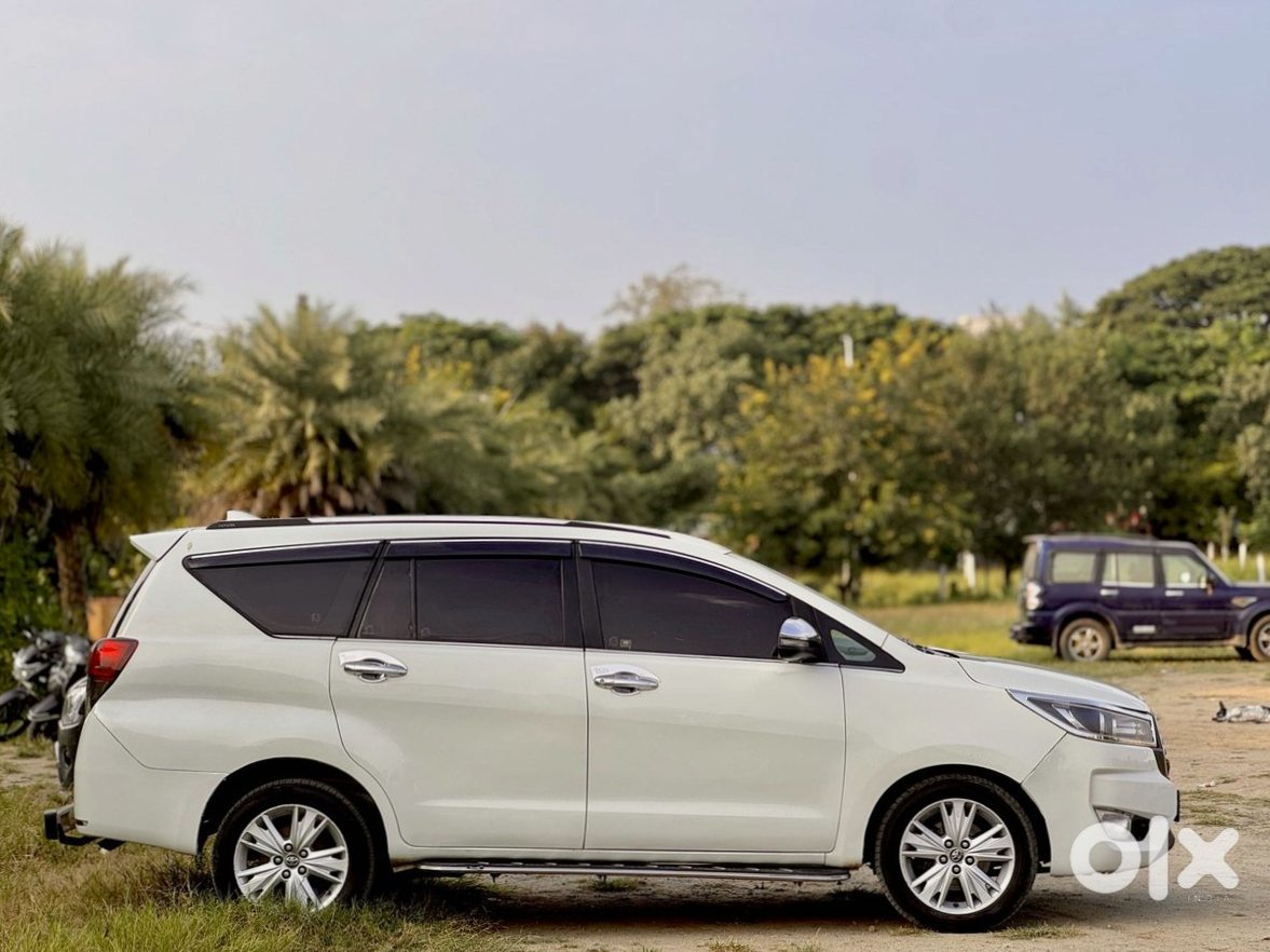 Toyota Innova Crysta 2018