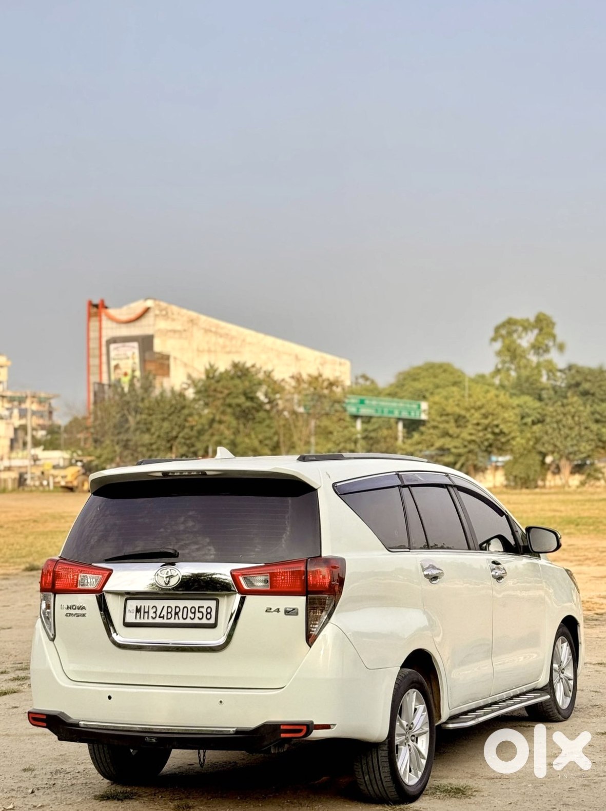 Toyota Innova Crysta 2018