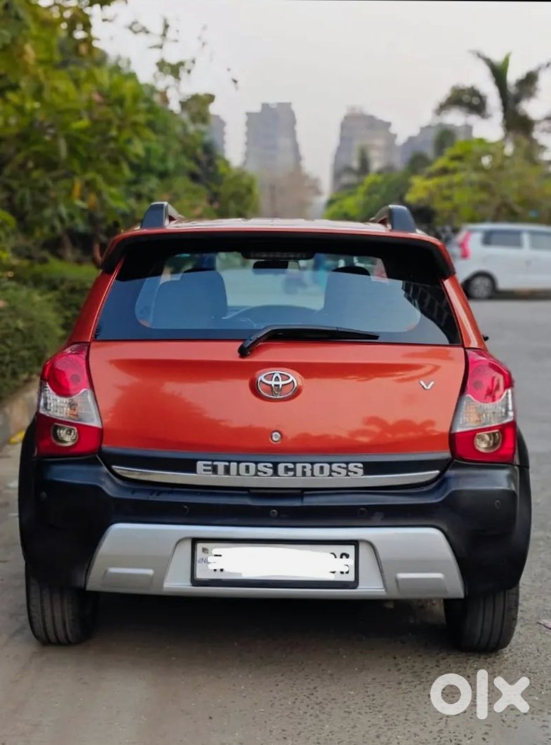 2018 Toyota Etios Cross - Cng Automatic