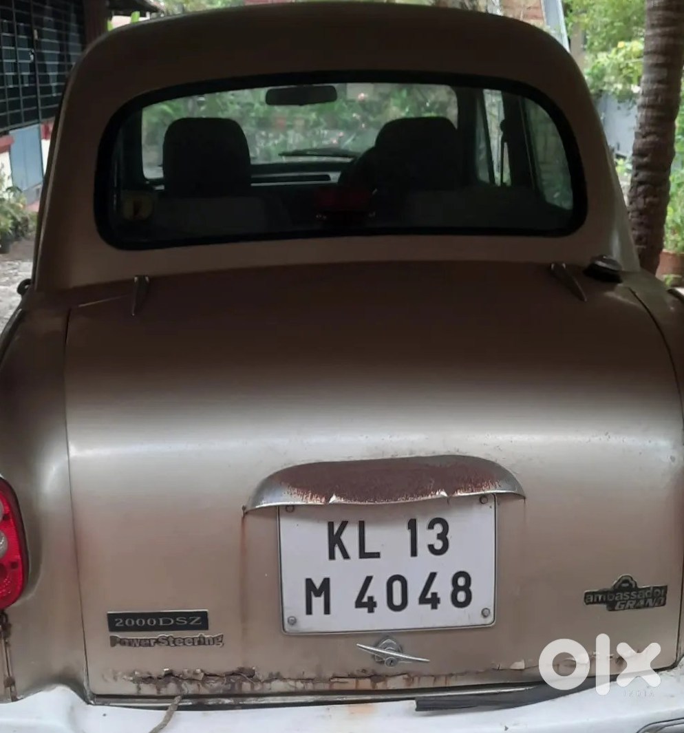 Ambassador Cng बहुत अच्छी हालत में है