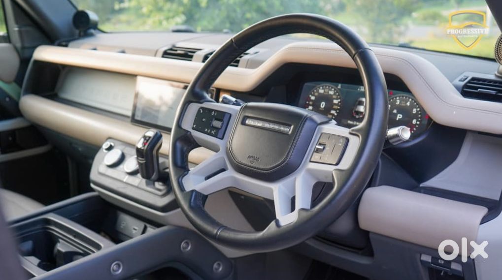 Land Rover Defender 2022 - Off-road Beast