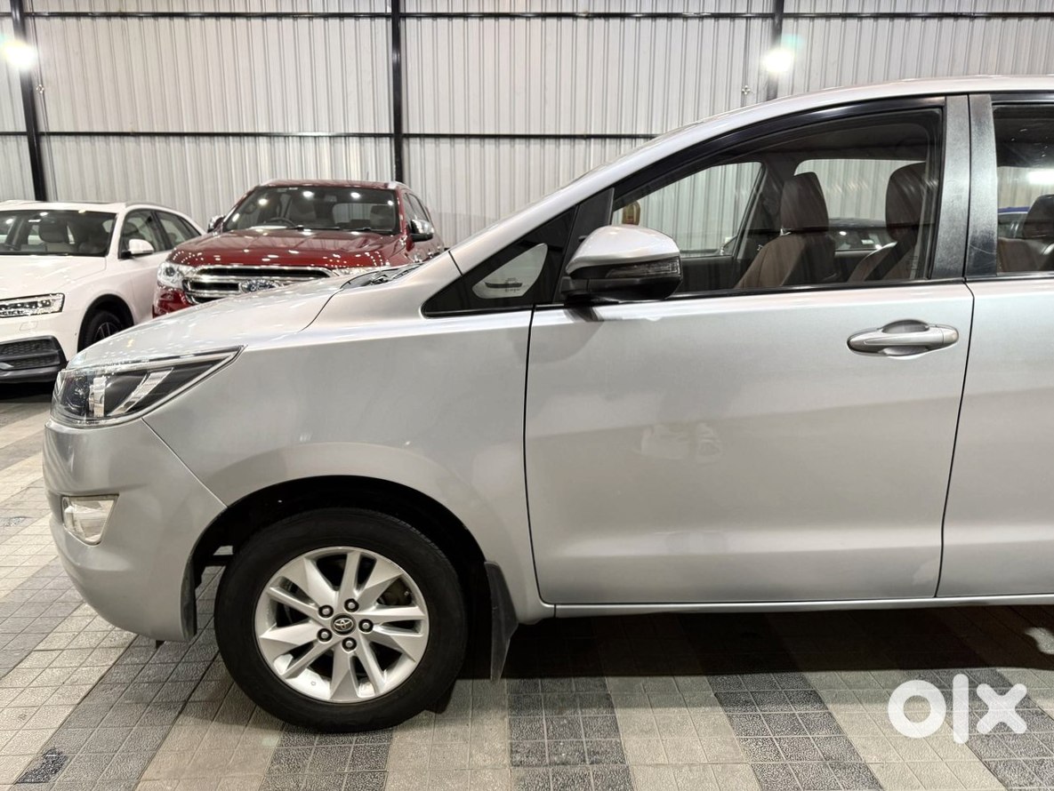 2015 Toyota Innova Crysta - Shifting Abroad