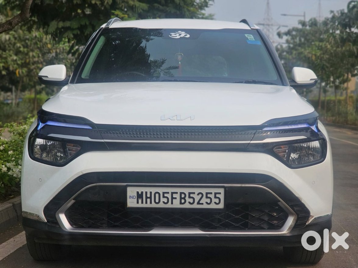 Kia Carens 2025 Practically New