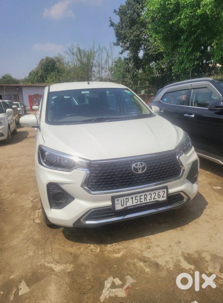 2025 Toyota Rumion - Nearly New