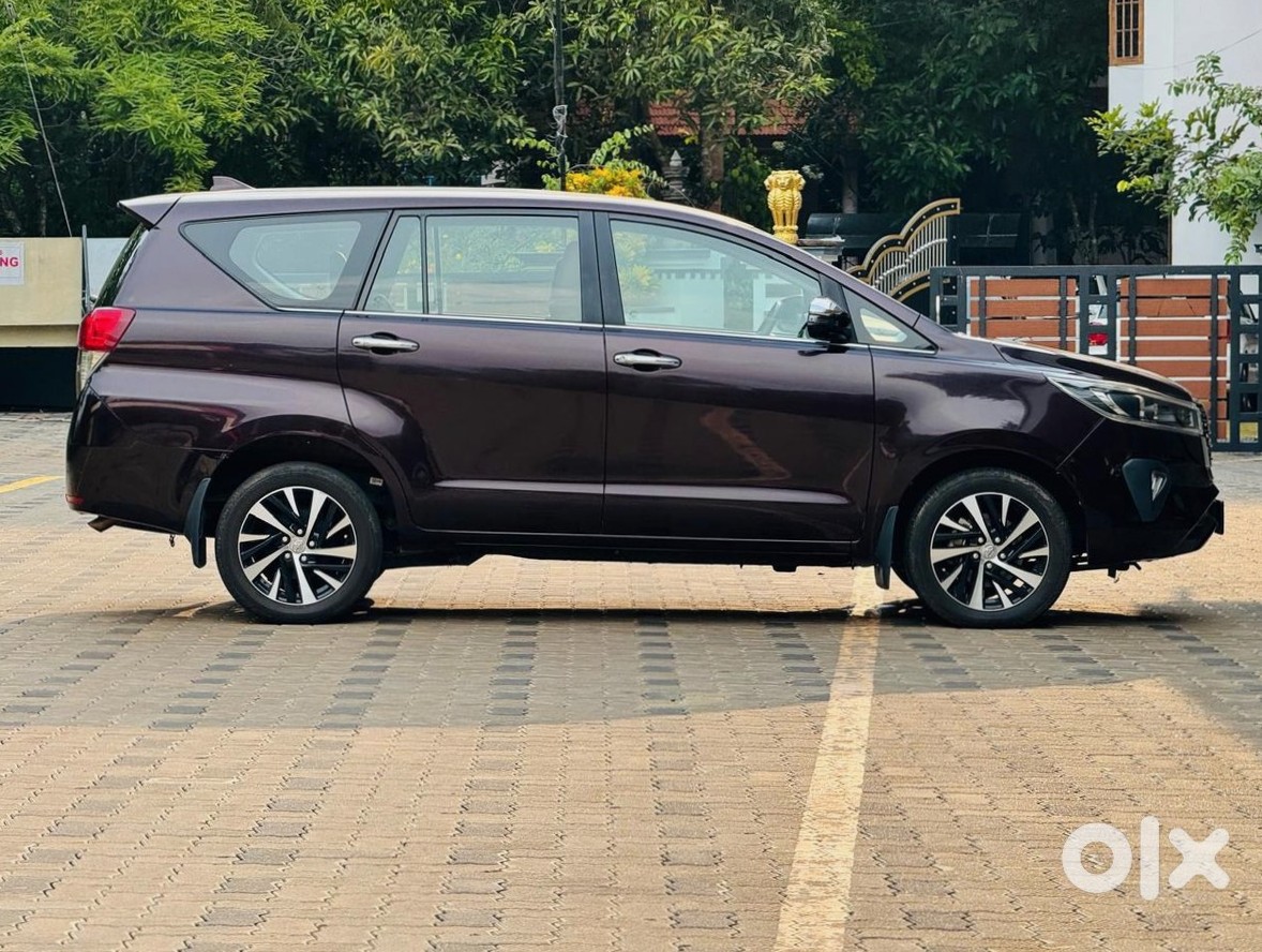 2019 Toyota Innova Crysta | Office Use