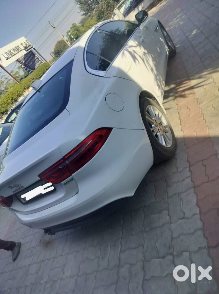 Jaguar Xe 2019 - Urgent