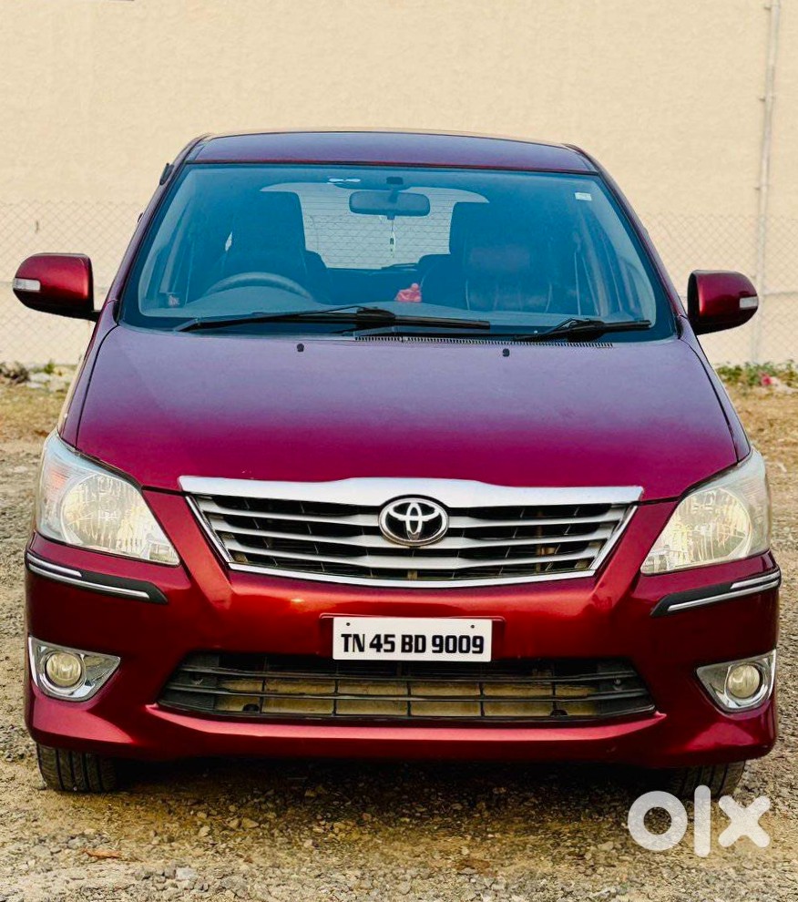 Toyota Innova 2013 Family Car