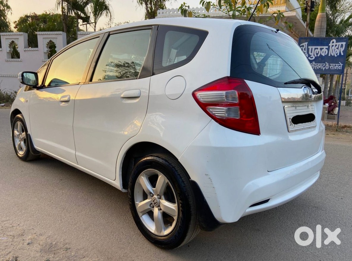 Honda Jazz 2017 - Reliable Commuter