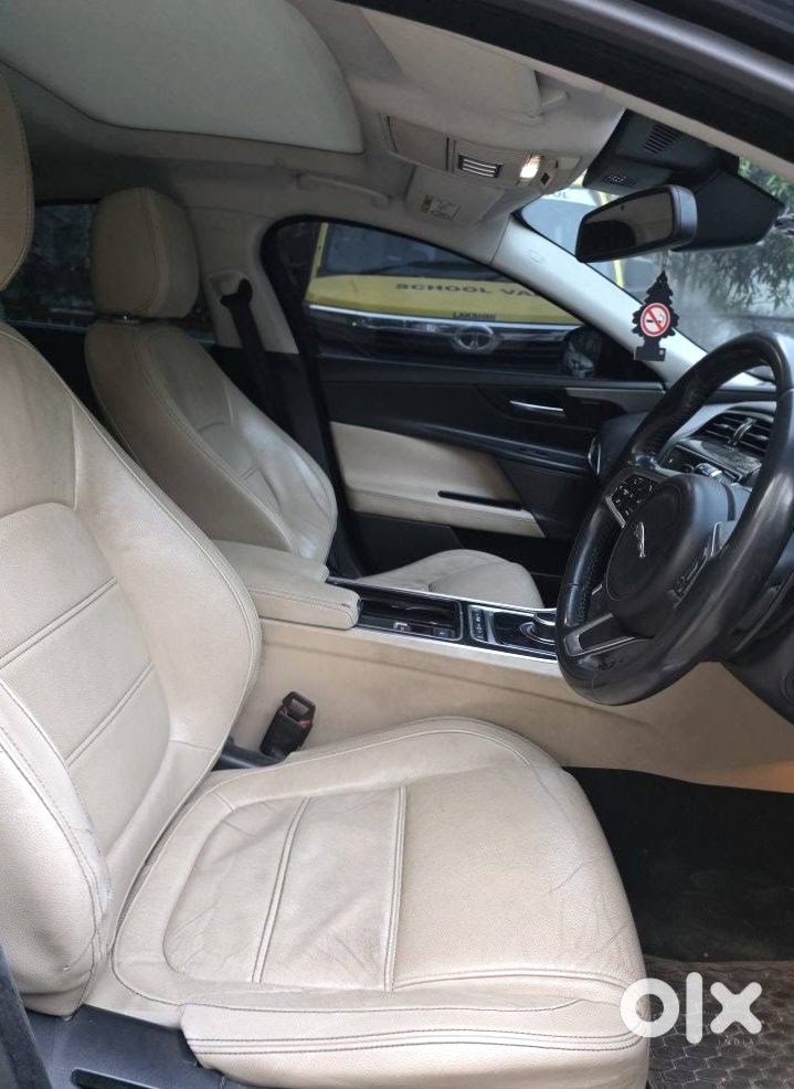 Jaguar Xe 2020 Petrol