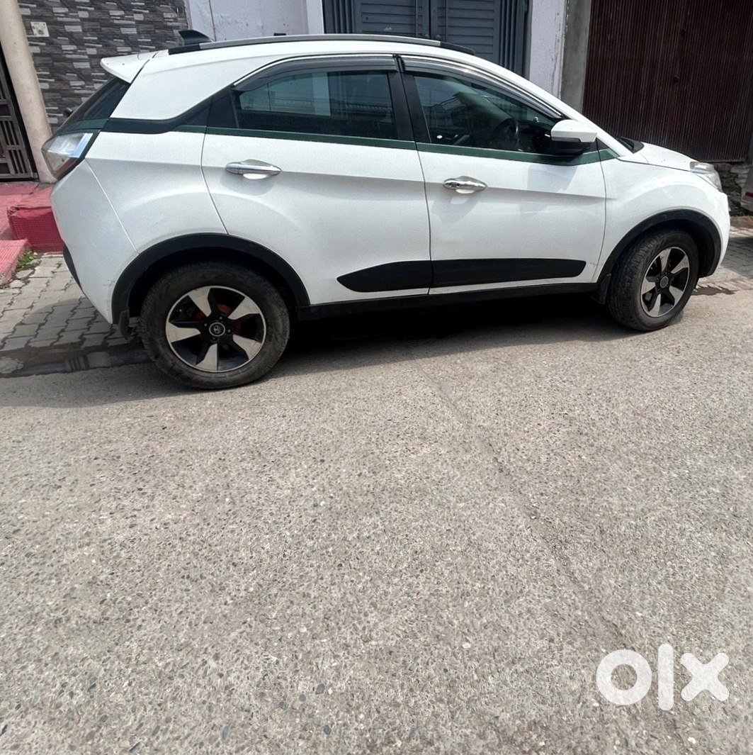 Tata Nexon 2020 Diesel Automatic - Buy Now