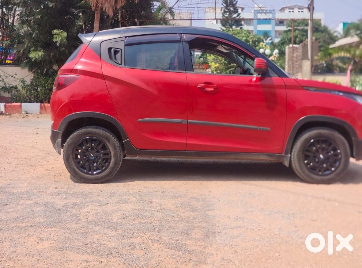 Mahindra Kuv100 Cng - Company Vehicle