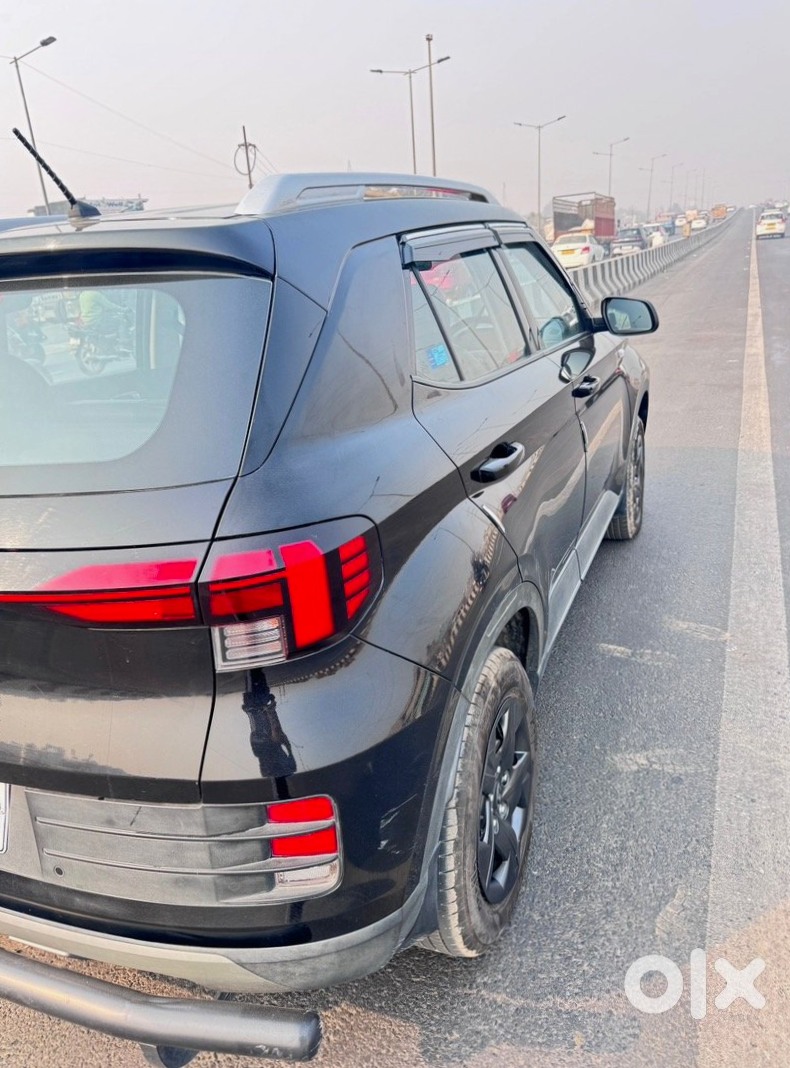 2017 Hyundai Venue Petrol - Buy Now