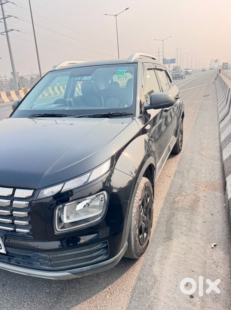 2017 Hyundai Venue Petrol - Buy Now