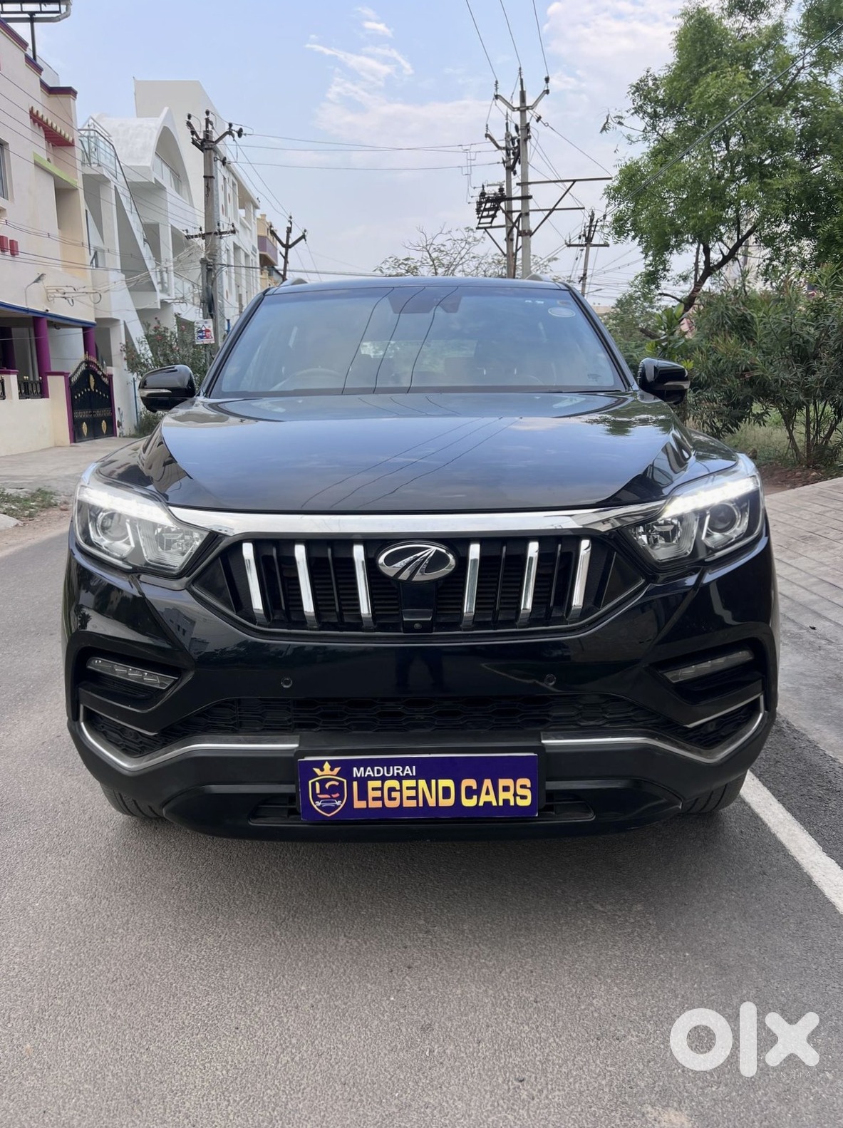 2019 Mahindra Alturas G4 - Premium Suv