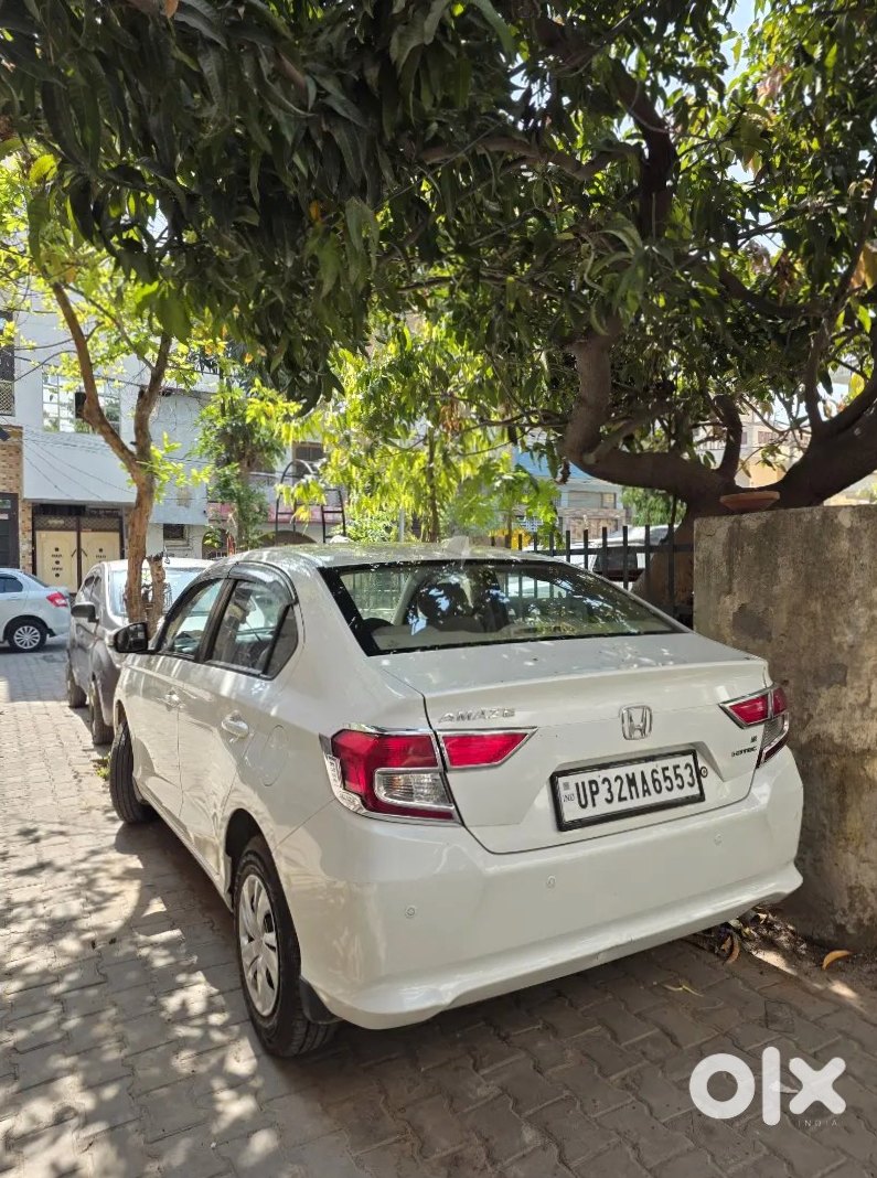 Urgent: 2016 Honda Amaze Petrol Manual