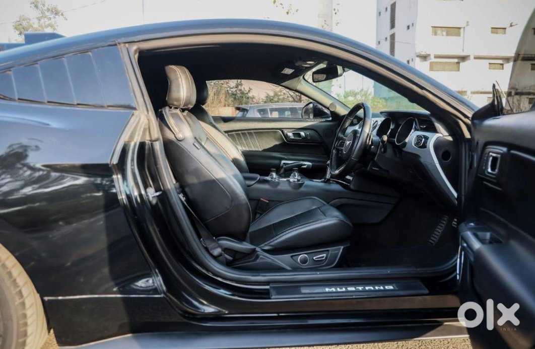 Ford Mustang 2019 - Premium Car