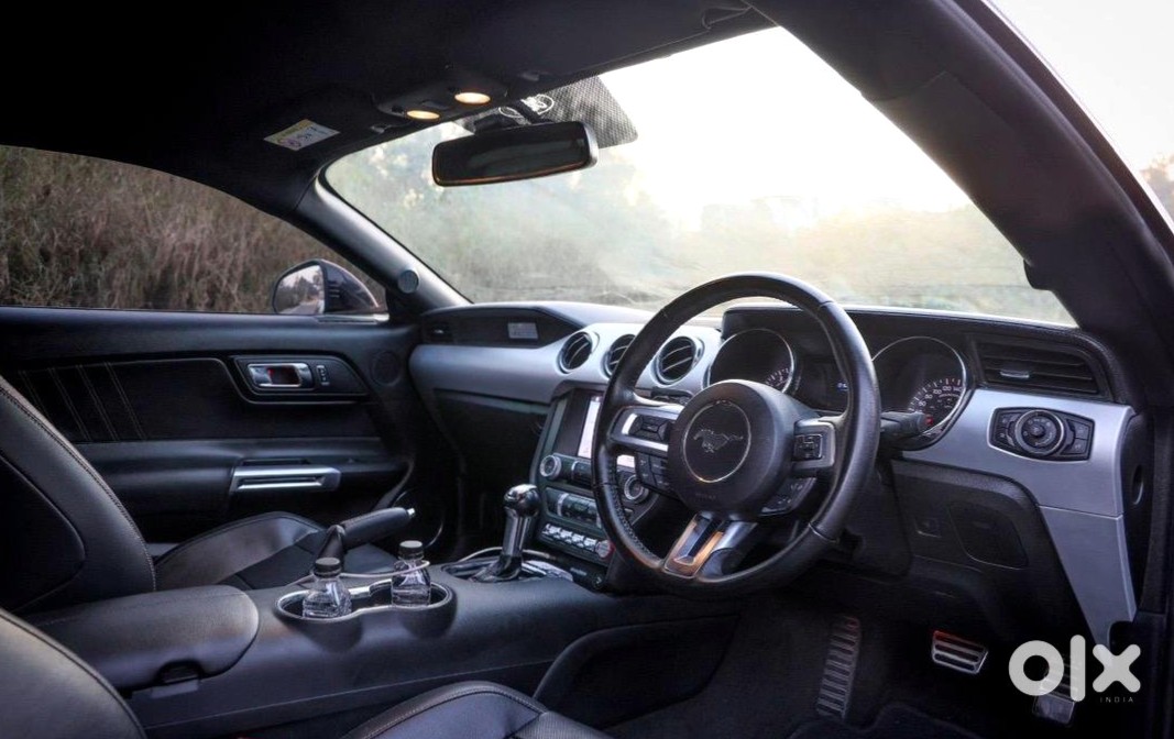 Ford Mustang 2019 - Premium Car