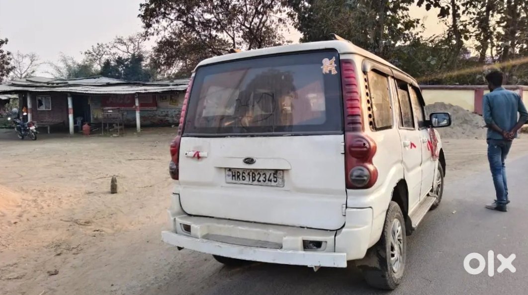 2010 Mahindra Scorpio Classic - Petrol Manual