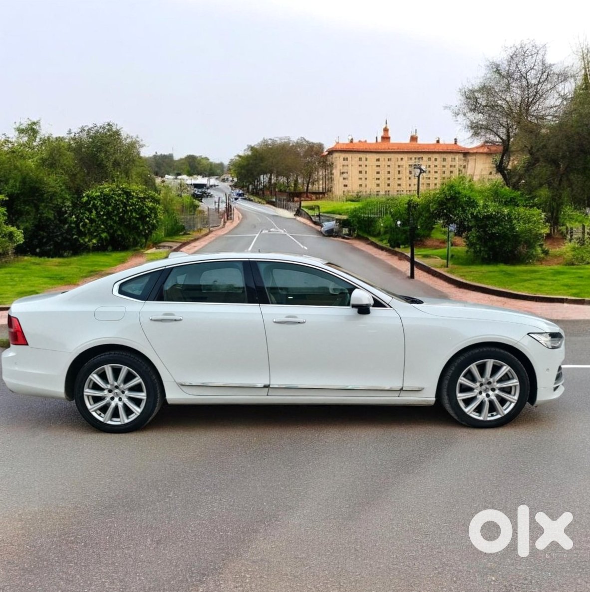 Volvo S90 2024 Premium Sedan