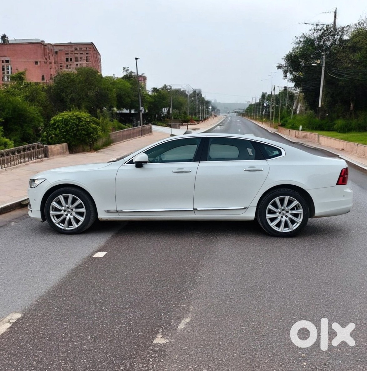 Volvo S90 2024 Premium Sedan
