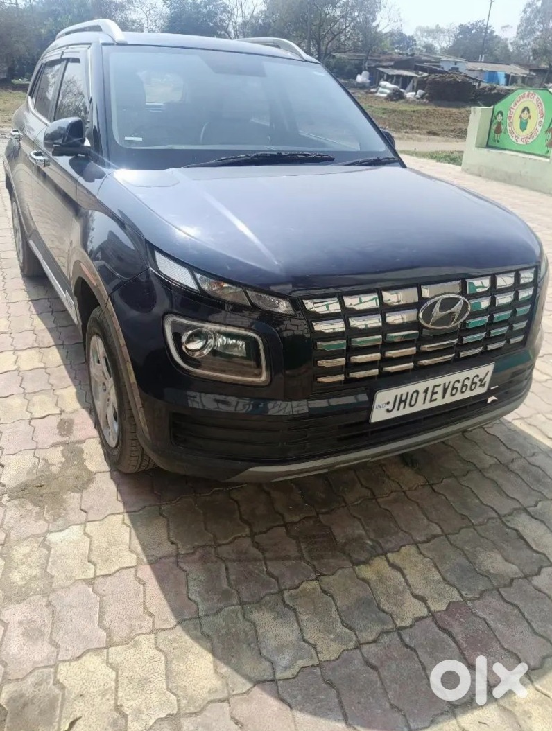 Hyundai Venue 2022 Diesel - Urgent Sale