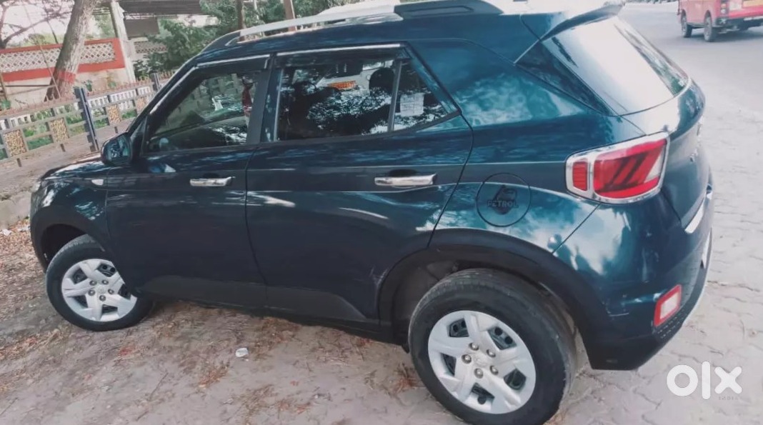 Hyundai Venue 2023 Petrol Automatic