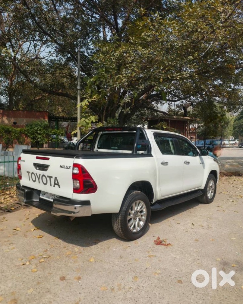 2024 Toyota Hilux Petrol Manual