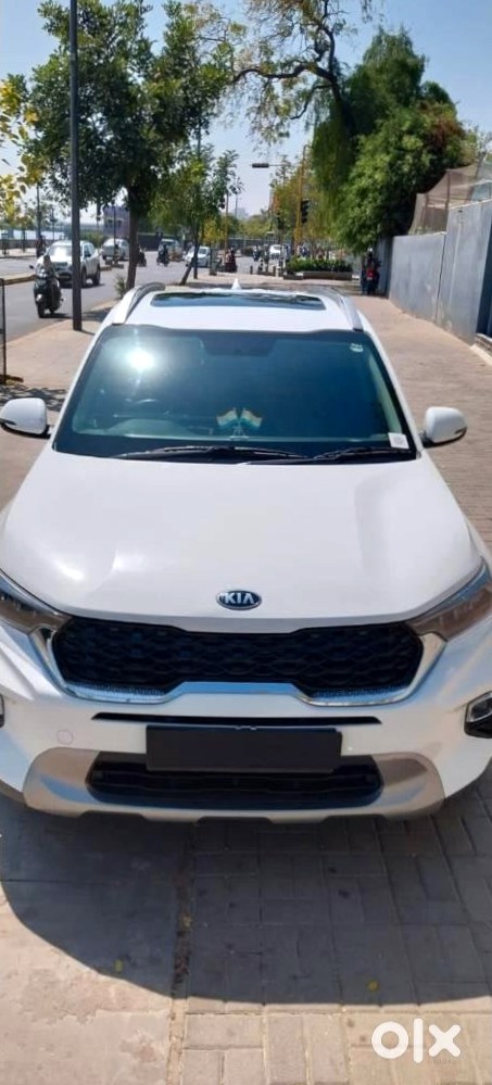 Kia Sonet Petrol 2021