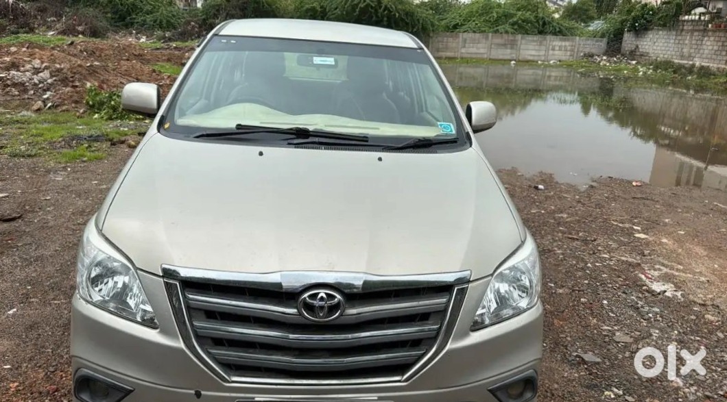 2013 Toyota Innova - Diesel Manual