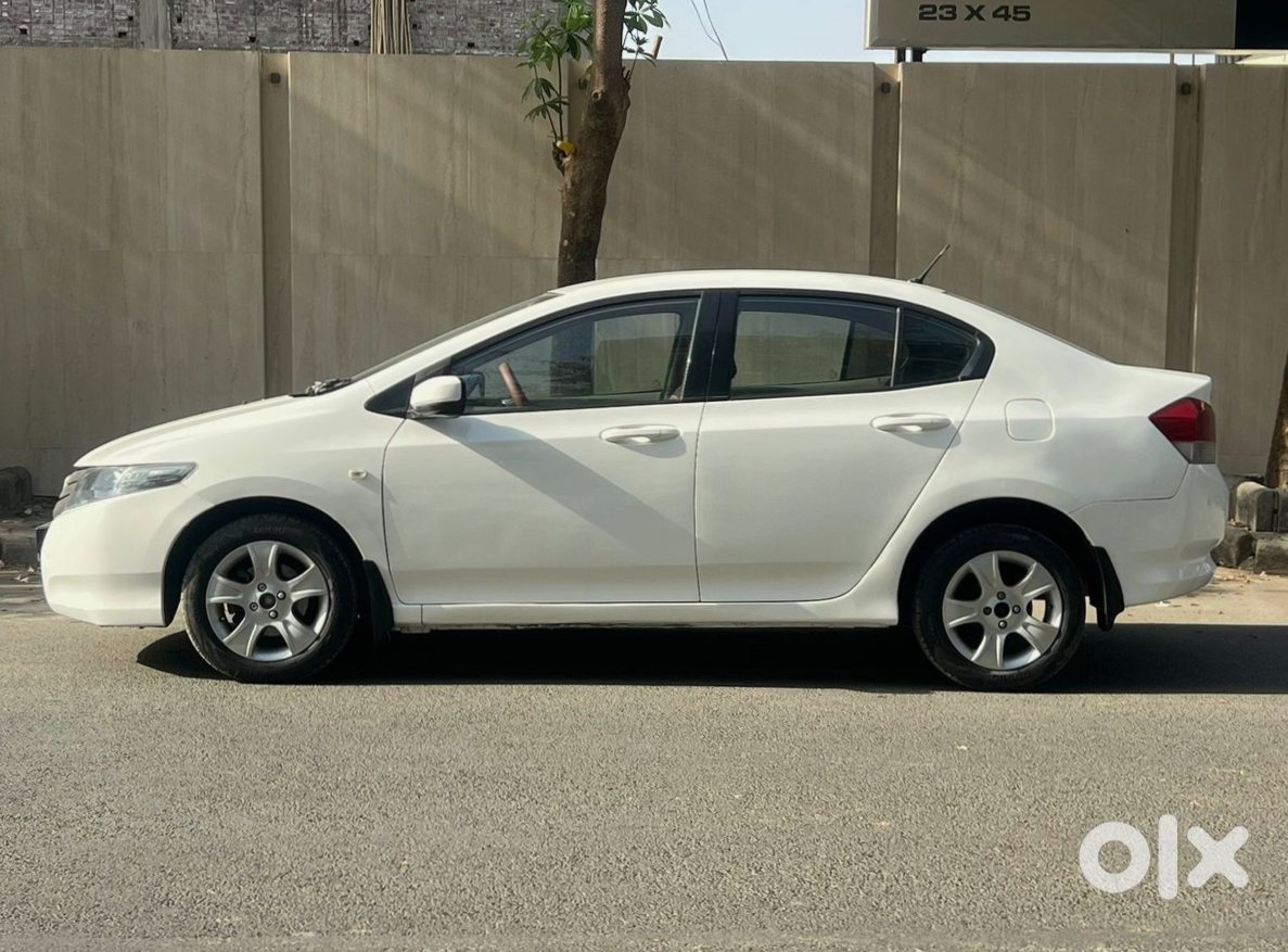 Honda City 2010 Automatic - Reliable Family Car