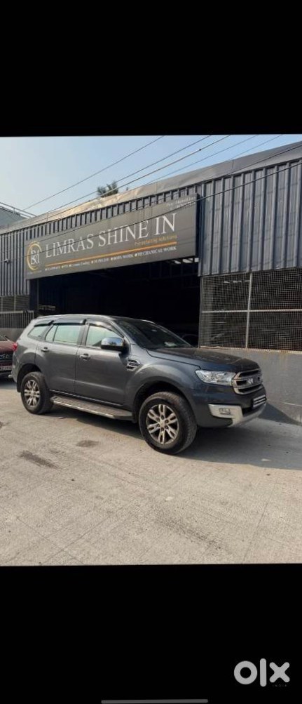 2015 Ford Endeavour Petrol