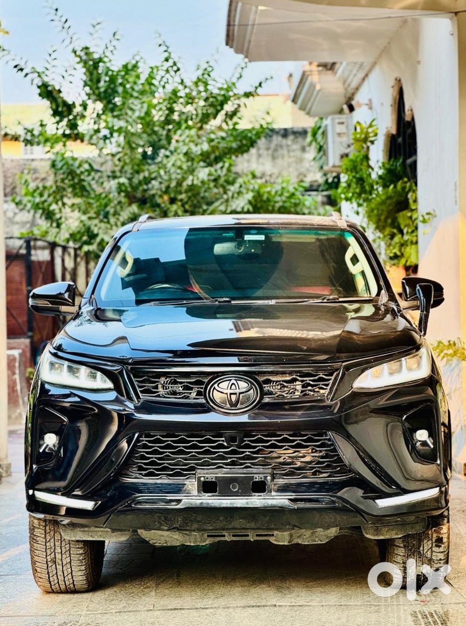 2011 Toyota Fortuner Suv