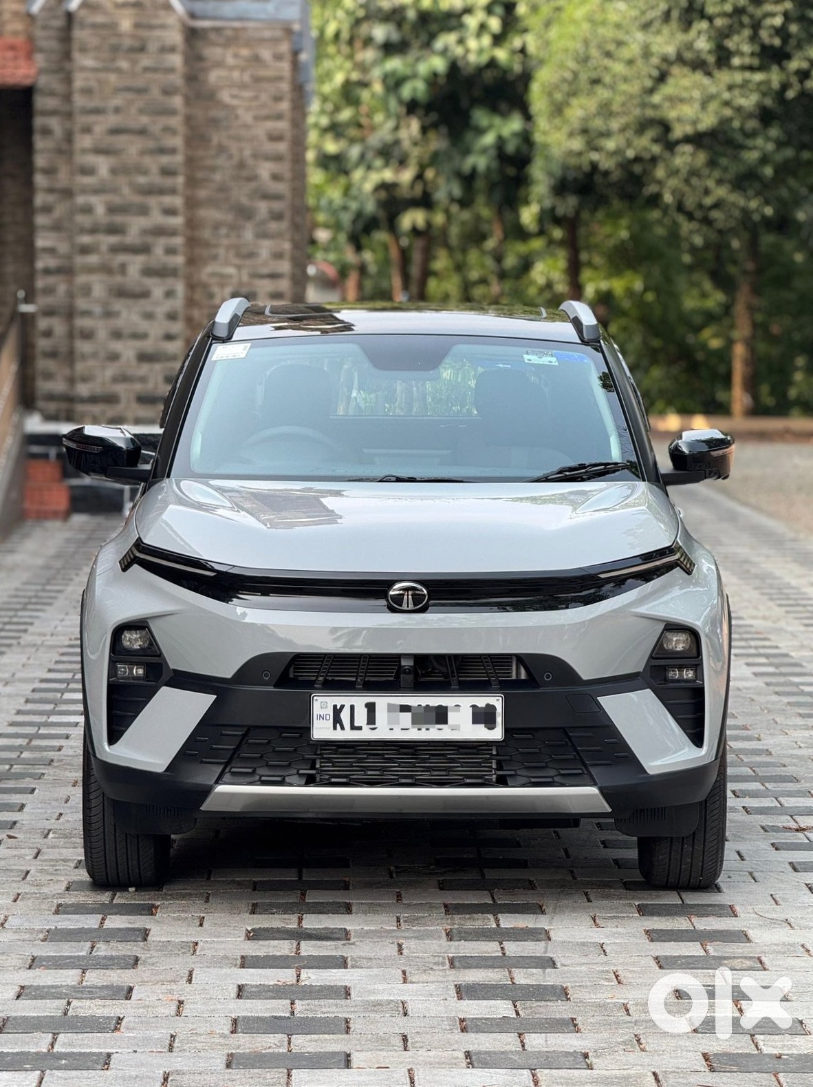 Tata Nexon Petrol Automatic 2018