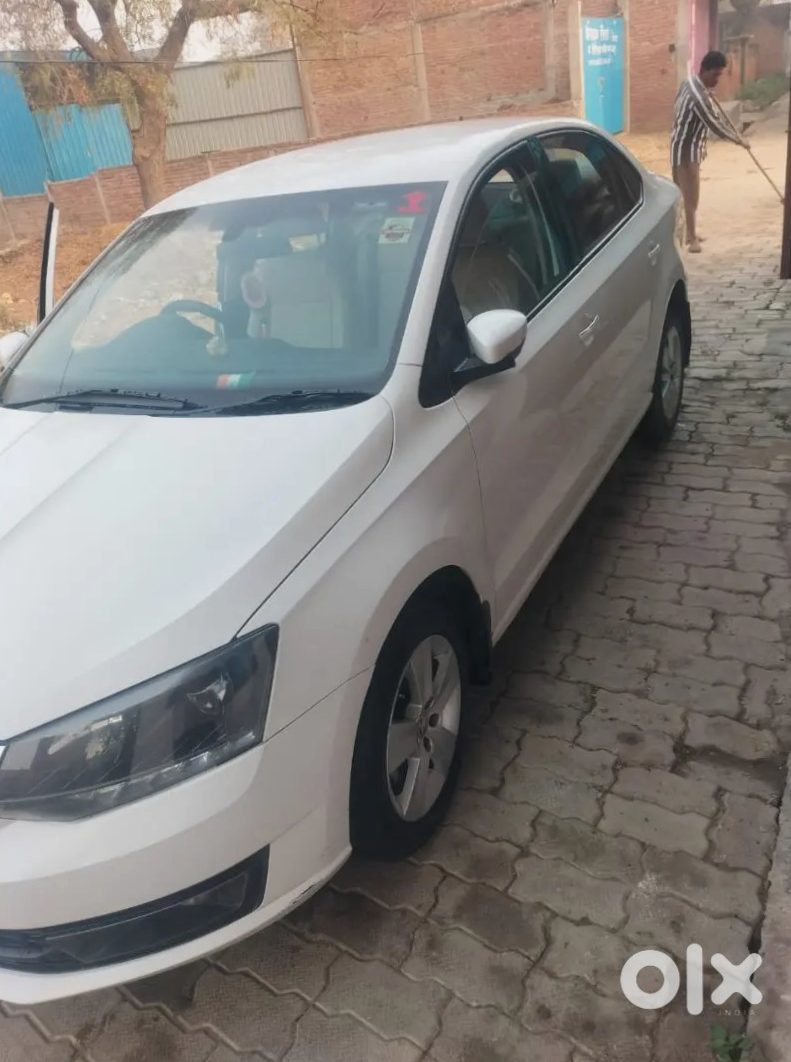 Skoda Rapid Tsi 2013