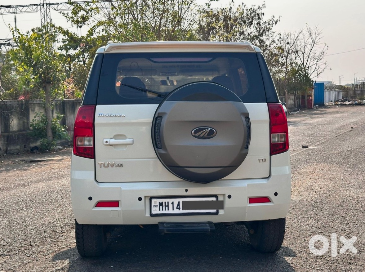 Mahindra Tuv 300 2016 Petrol