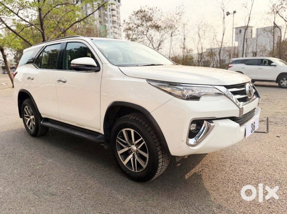 2011 Toyota Fortuner - Premium Suv