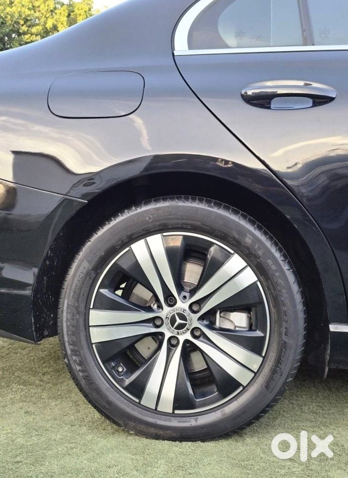 Mercedes Benz C-class 2022